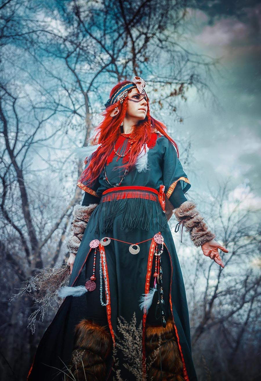 Girls in Slavic costumes underwear in Banbu